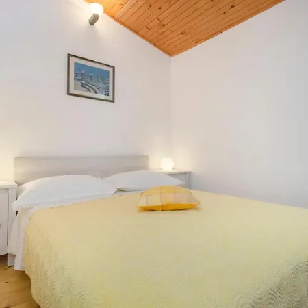 Appartement By The Sea - 22258