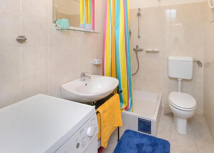 Appartement By The Sea - 22258 *